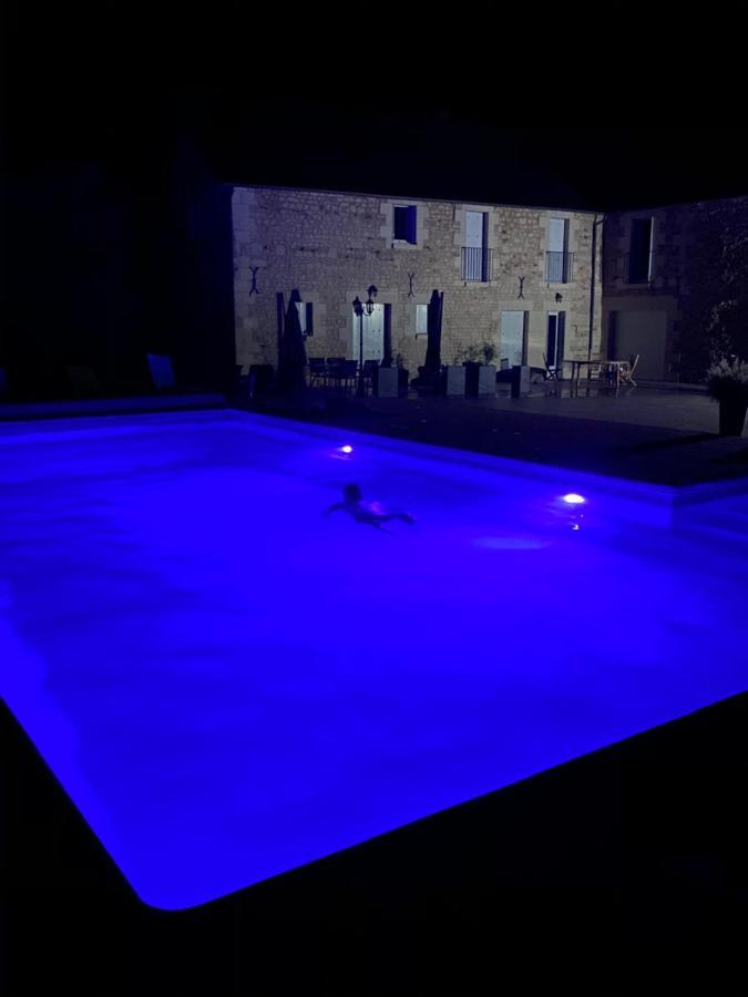 Loveyou Villalunoterie Futuroscope Piscine Spa 4Pers Oyre Kültér fotó